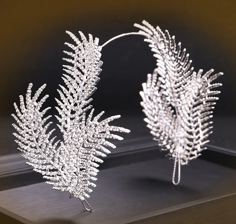 Nicoletta Carlone "Emilia" Feather Tiara Nicoletta Carlone "Emilia" Feather Tiara